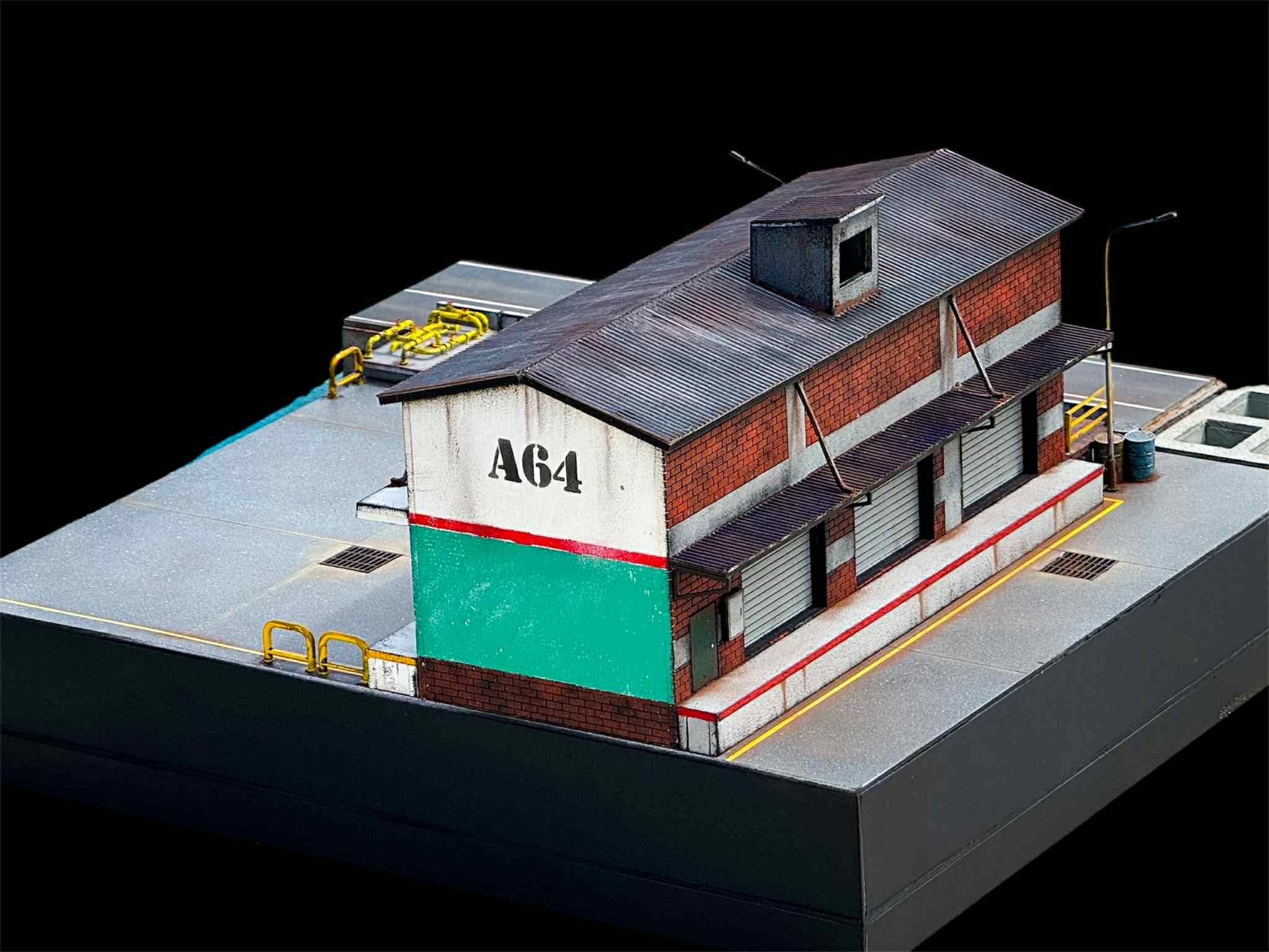 Diorama Express warehouse scale 1:64
