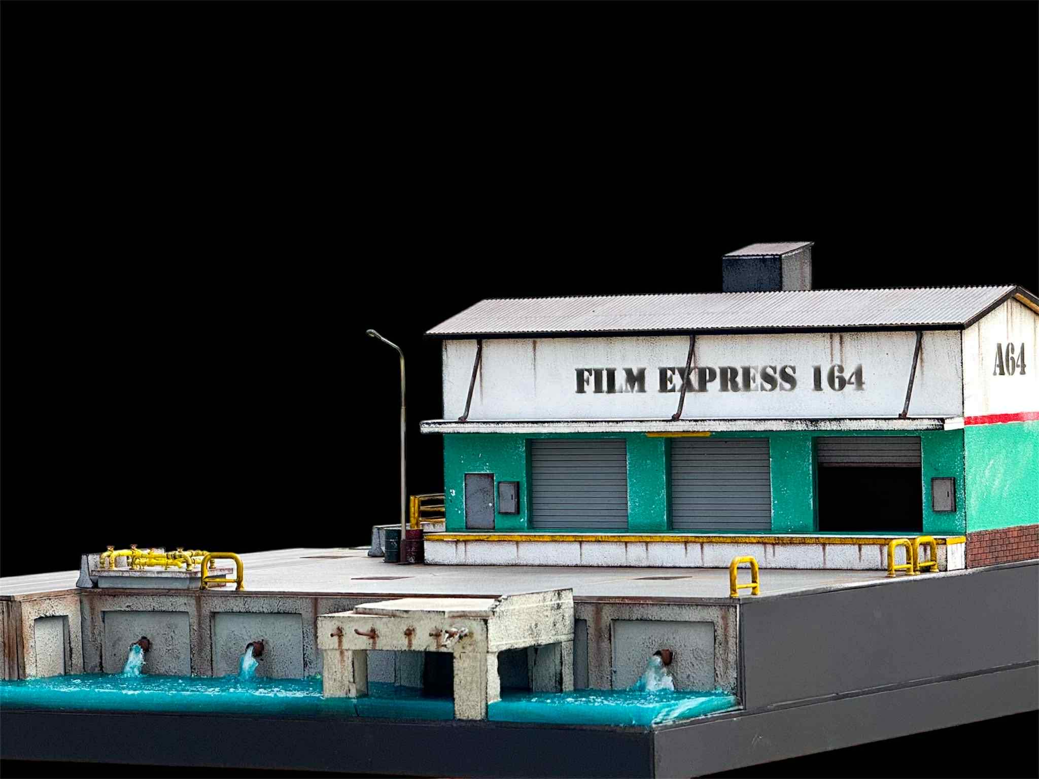 Diorama Express warehouse scale 1:64