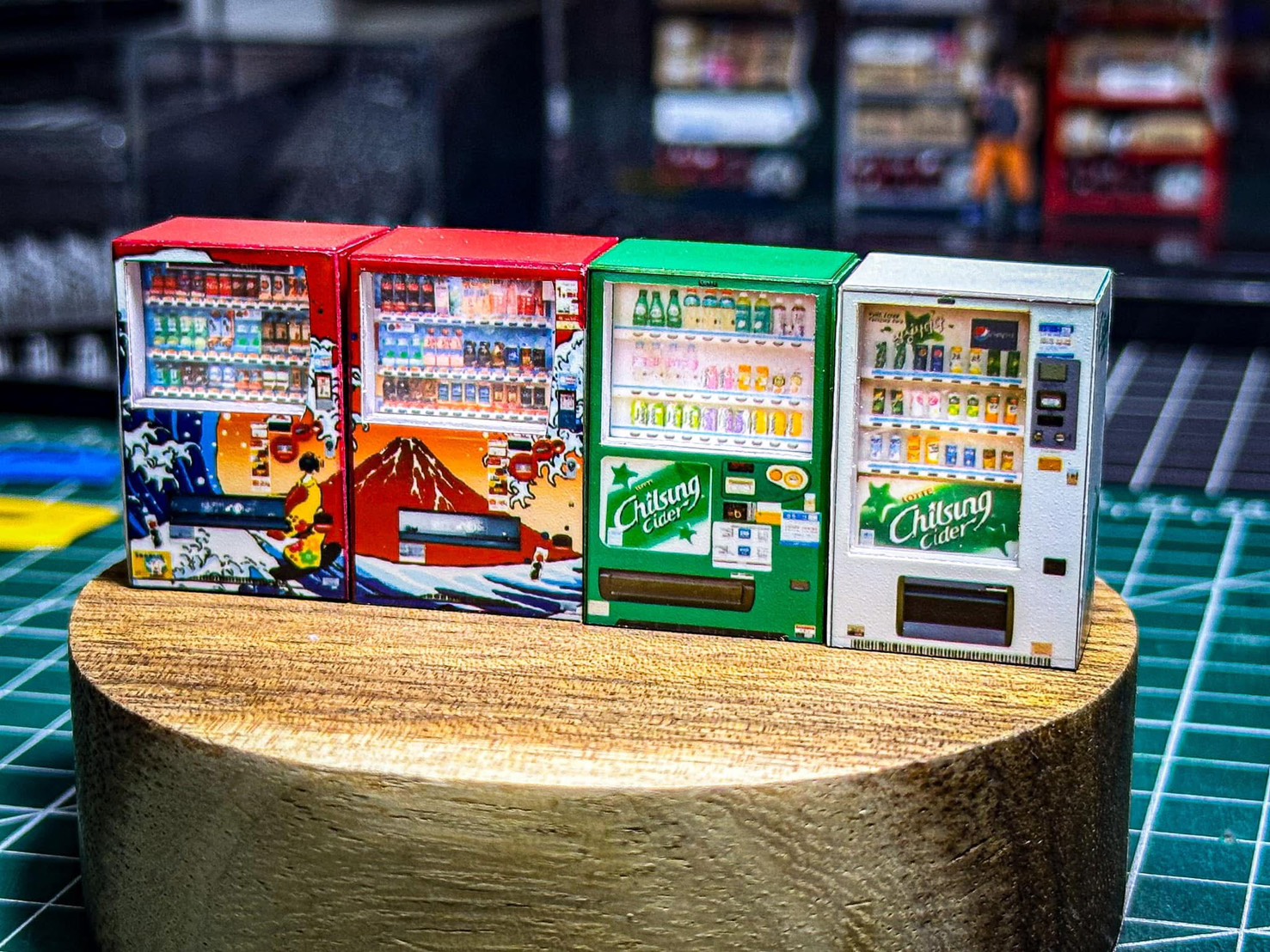 Automatic water dispenser